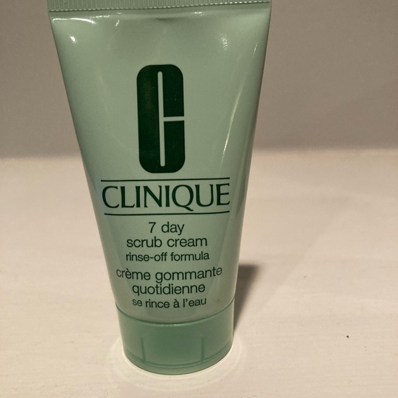 Set of 2 Clinique travel size products - Picture 2 of 5